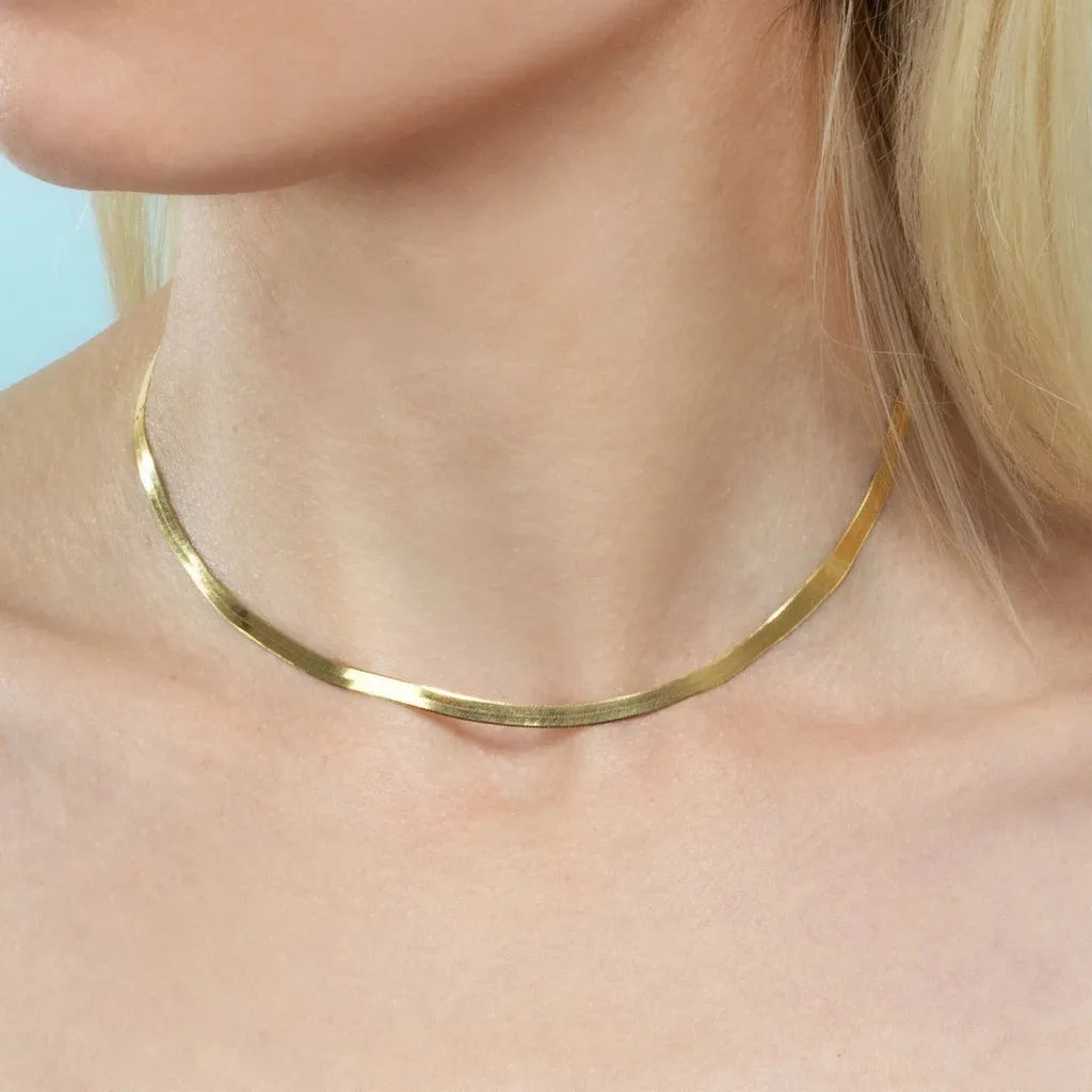 Simple Sleek Necklace